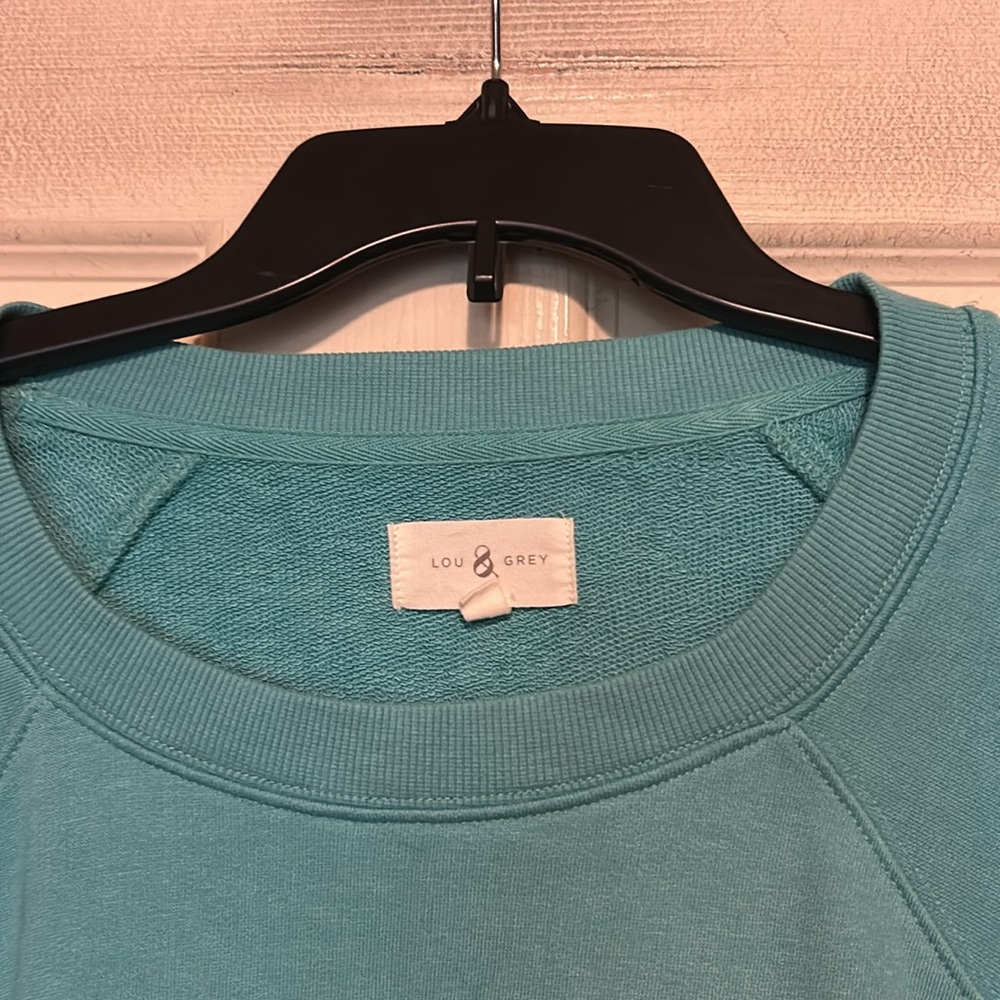 Lou & Grey Green Oversized “Weekend” Sweatshirt Size Medium - Picture 3 of 6